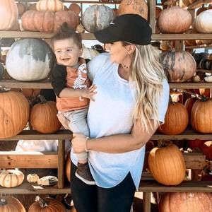 Meet your Posher, Asha